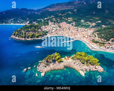 L'île de Panagia Parga comme vu du dessus, la région de l'Épire, Grèce Banque D'Images