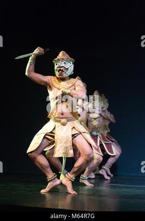 Cambodge - Danse Danse folklorique traditionnelle cambodgienne ; Phnom Penh, Cambodge, Asie Banque D'Images