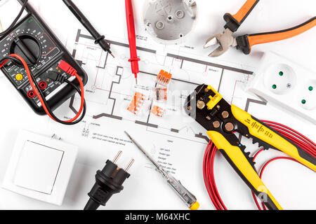 Outils électriques et de l'équipement sur le schéma de principe. Vue de dessus Banque D'Images