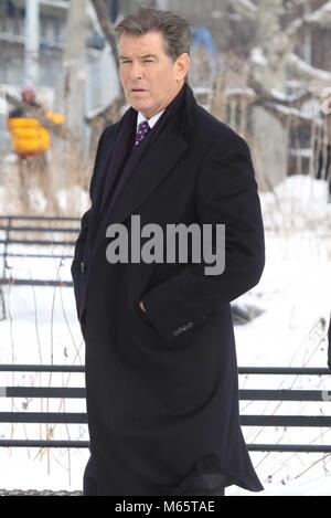 New York City 1-25-2010 Photo de Sarah Jessica Parker, Pierce Brosnan sur film jeu ''Je ne sais pas comment elle fait n''' dans la région de Battery Park (Lower Manhattan) Photo par John Barrett-PHOTOlink Banque D'Images