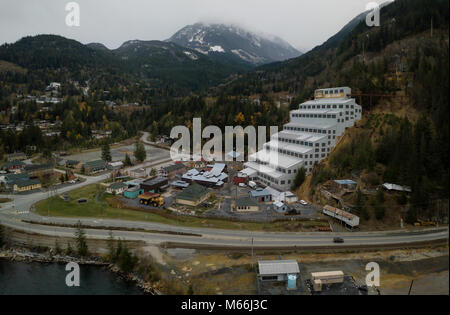 Britannia Beach, Colombie-Britannique, Canada - le 4 novembre 2017 - Vue Aérienne Vue panoramique de Museum of Mining à Howe Sound, au nord de Vancouver. Banque D'Images