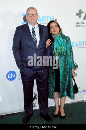Los Angeles, USA. 28 Février, 2018. (L-R) Acteur Ed O'Neill et Catherine Rusoff assister à la 15e Annual Global NeueHouse Pre-Oscar Vert Gala à Hollywood le 28 février 2018 à Los Angeles, Californie. Photo de Barry King/Alamy Live News Banque D'Images