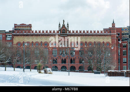 Glasgow, Ecosse, Royaume-Uni. 1er mars 2018. Ancienne fabrique de tapis Templeton dans un harfang Glasgow Green Crédit : Tony Clerkson/Alamy Live News Banque D'Images