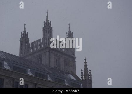 Marischal College, Université d'Aberdeen gothique perpendiculaire au cours de bête de l'Est, tempête de neige, Emma. Aberdeen, Écosse, Royaume-Uni. Banque D'Images