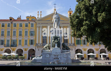 Statue du héros italien Giuseppe Garibaldi à Nice, France Banque D'Images