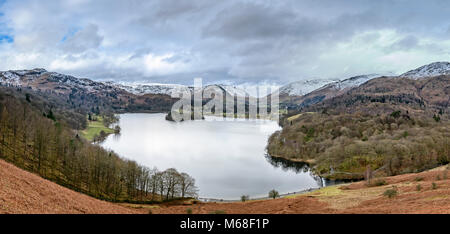 Vue d'hiver panoramique de Grasmere de Loughrigg Terrasse Banque D'Images