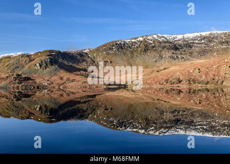 Symétrique, des réflexions sur l'Haweswater Banque D'Images