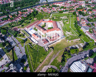 Forteresse d'Oradea vue sur la ville d'en haut Banque D'Images