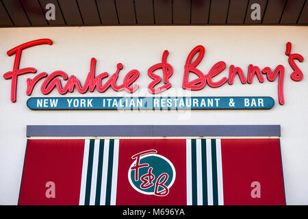 L'un des (33) images liées à la vente au détail au Royaume-Uni avec populaires high street et de l'entreprise marques. Frankie et Benny's American restaurant. Banque D'Images