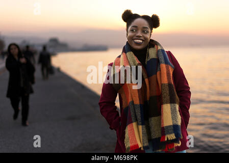Portrait d'une femme africaine de 25 ans. Banque D'Images