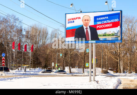 Samara, Russie - 1 mars 2018 : élection du Président de la Russie en mars 18, 2018. Billboard du candidat à la présidence, Vladimir Poutine Banque D'Images