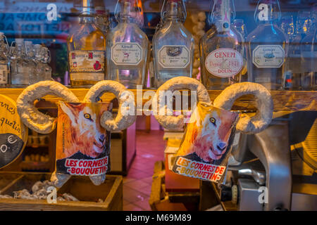 Saucisse typique traditionnel les cornes de bouquetin. Chamonix Mont Blanc, Auvergne-Rhône-Alpes, département de la Haute Savoie. France Europe Banque D'Images