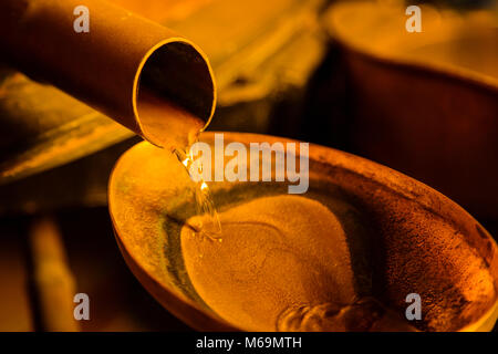 Procédé de distillation de l'alcool. Armagnac Delord cave, Lannepax. Le Gers, nouveau Aquitaine, Midi Pyerenees. France Europe Banque D'Images
