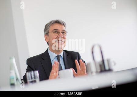 01 mars 2018, l'Allemagne, Düsseldorf : Andreas Mundt, Président de l'Office fédéral allemand des ententes. Photo : afp/Vennenbernd Rolf Banque D'Images