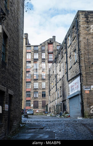 Anciens entrepôts de Thornton Road à Bradford, West Yorkshire, Angleterre Banque D'Images