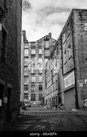 Anciens entrepôts de Thornton Road à Bradford, West Yorkshire, Angleterre Banque D'Images