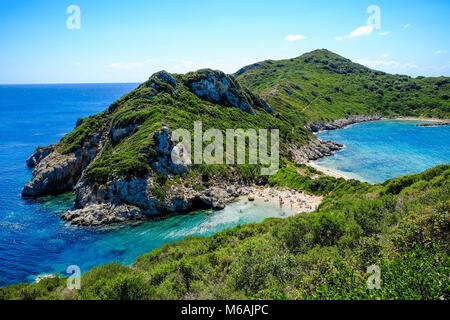 La meilleure plage de l'île de Corfou, Porto Timoni. Importante attraction touristique. Banque D'Images