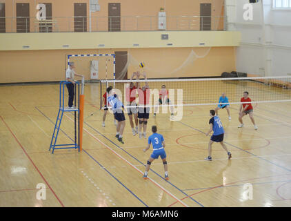 Kovrov, la Russie. 27 novembre, 2016. Dans Molodozhnyy les compétitions de volleyball sports complex Banque D'Images