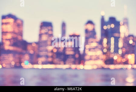 Tons vintage floue photo de Manhattan skyline at Dusk, résumé contexte urbain, New York City, USA. Banque D'Images
