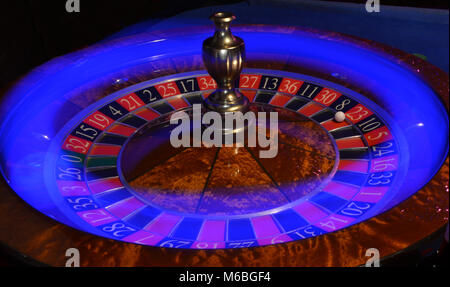 Roulette avec lumière bleue streak Banque D'Images