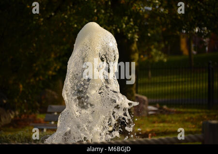 L'eau haut débit à partir de la fontaine Banque D'Images