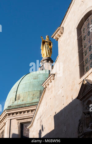 Cathédrale St Annes Apt Vaucluse Provence-Alpes-Côte d'Azur France Banque D'Images