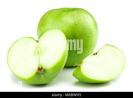 Pomme verte fruits et tranches de pomme isolé sur fond blanc. Banque D'Images