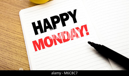Par contre l'écriture de texte conceptuel inspiration légende montrant heureux lundi . Concept d'entreprise de nouvelle semaine de la motivation écrite sur ordinateur portable avec l'espace sur boo Banque D'Images