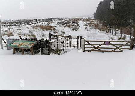 Photo météo Pays de Galles sur la photo : La porte de la voie menant au sommet d'Penyfan dans Histoire Armoiries, Brecon Beacons, dans le sud du Pays de Galles, Royaume-Uni. Vendredi 02 Mar Banque D'Images