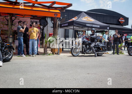 Antalya, Turquie - 21 mai 2017 : Antalya, Harley Davidson motor convois sur la route. Nom du Festival d'Antalya est Rallye, camion de démonstration. Banque D'Images