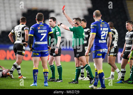 Hull, Royaume-Uni. 2 mars, 2018. Super League rugby Betfred, ronde 4, Hull FC contre les loups de Warrington Warrington Wolves' ; Declan Patton reçoit une carte rouge : Crédit News Images/Alamy Live News Banque D'Images