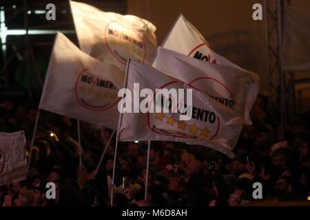 Rome, Italie. 09Th Mar, 2018. 02.03.2018. Piazza del Popolo, Rome, Italie. Italie-POLITIC-ÉLECTION-VOTE La fermeture de la campagne électorale de l'établissement 5 étoiles mouvement dans la Piazza del Popolo à Rome le 2 mars 2018. Agence Photo crédit : indépendante/Alamy Live News Banque D'Images