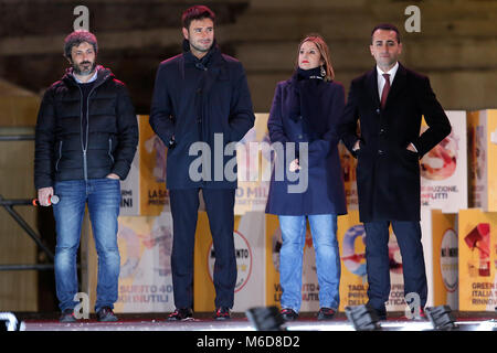 Roberto Fico, Alessandro di Battista, Roberta Lombardi e Luigi Di Maio Roma 02/03/2018. Chiusura della campagna elettorale del Movimento 5 Stelle al Piazza del Popolo. 02 mars 2018 à Rome. La Piazza del Popolo. Clôture de la campagne électorale du mouvement 5 étoiles partie. Foto Samantha Insidefoto Zucchi Banque D'Images