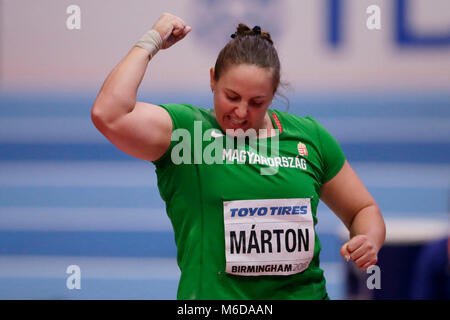 Birmingham. 2e Mar, 2018. Anita Marton hongroise célèbre après avoir remporté le lancer du poids de la femme au cours de la finale des Championnats du monde en salle de l'IAAF à Arena Birmingham à Birmingham, Grande-Bretagne le 2 mars 2018. Crédit : Tim Irlande/Xinhua/Alamy Live News Banque D'Images