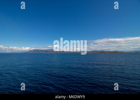 Beau paysage côtier entre Molde et Kristiansund en More og Romsdal comté en Norvège. Banque D'Images