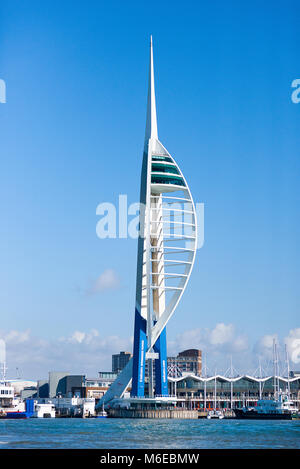 La tour Spinnaker est un 560 pieds (170 m) monument tour d'observation à Portsmouth. Il est l'élément central du projet de réaménagement du port de Portsmouth. UK. Banque D'Images