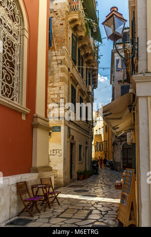 Ruelle de la ville de Corfu, Grèce Banque D'Images