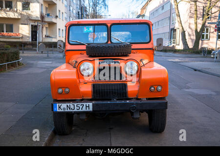 Un dispositif tsigane Austin, un véhicule hors route par l'Austin Motor Company des années 1950 et 1960, Cologne, Allemagne. ein Austin Gipsy Sedan, Banque D'Images