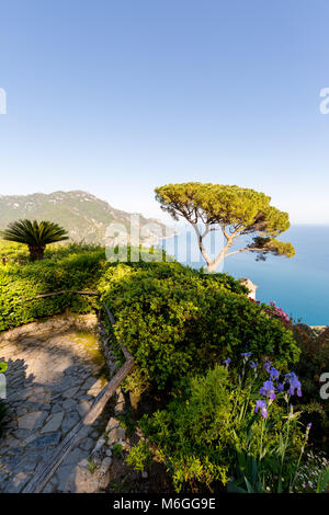 Terrasse sur la mer, la Villa Rufolo, Ravello, Côte Amalfitaine, Campanie, Italie Banque D'Images