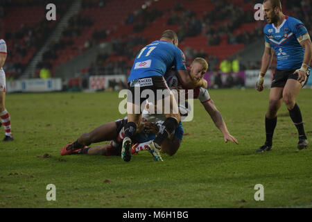 Dimanche 4 mars 2018, totalement méchants, stade St Helens, Angleterre ; Betfred Super League, St Helens rugby contre Salford Red Devils ; St Helens Luke Thompson est présenté : Crédit News Images/Alamy Live News Banque D'Images