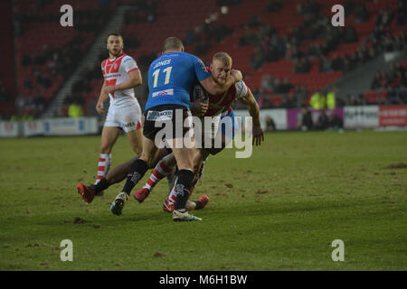 Dimanche 4 mars 2018, totalement méchants, stade St Helens, Angleterre ; Betfred Super League, St Helens rugby contre Salford Red Devils ; St Helens Luke Thompson est présenté : Crédit News Images/Alamy Live News Banque D'Images