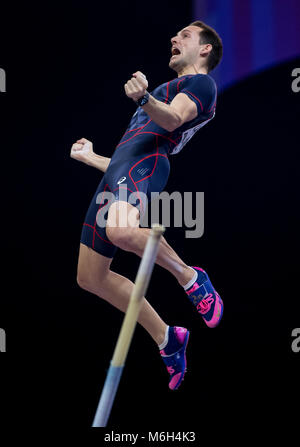 Birmingham, UK. 4e Mar, 2018. : Championnats du monde en salle. France Renaud Lavillenie de célébrer son saut dans le Perche. Il a remporté l'or. Photo : Sven Hoppe/dpa dpa : Crédit photo alliance/Alamy Live News Banque D'Images