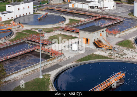 L'usine de traitement des eaux usées à Lisbonne, Portugal Banque D'Images