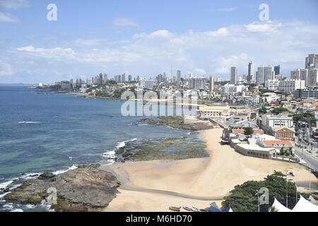 Salvador-Brazil, Mars 01, 2018. Vue aérienne de la plage, Rio Vermelho à Salvador, de la côte sud de Bahia. Banque D'Images