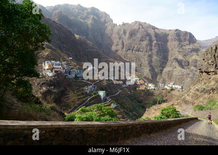 Vieux chemin côtier de Ponta do Sol à Cruzinha sur l'île de Santo Antao, Cap Vert Banque D'Images