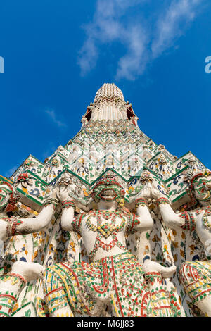 Wat Arun Bangkok Thaïlande 03 mars, 2018 Wat Arun, le Temple de l'aube, sur la rivière Chao Phraya. Banque D'Images