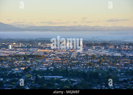 Vue de la ville de Christchurch à sunrise de Cashmere Hills, Christchurch, Canterbury, Nouvelle-Zélande Banque D'Images