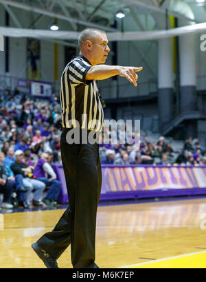 Albany, NY, USA. 3e Mar, 2018. Stony Brook dans le 69-60 Albany défaites America East Conference tournament quaterfinals au SEFCU Arena, le 3 mars 2018. Credit : csm/Alamy Live News Banque D'Images