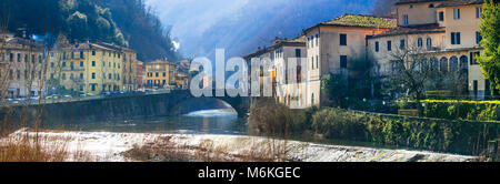 Bagni di Lucca impressionnant village,vue panoramique,Lucca, Toscane, Italie. Banque D'Images