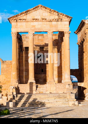 Le site archéologique de Sbeitla est situé à Sbeitla en Tunisie, dans ce qui était la ville romaine de Sufetula et conserve les vestiges de pub important Banque D'Images